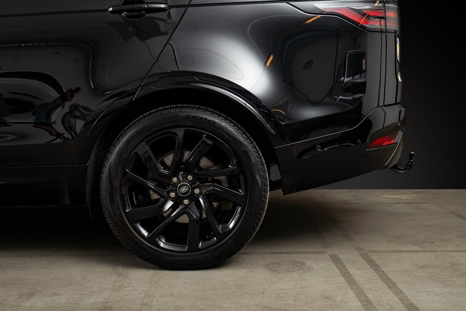 Land Rover Discovery R-Dynamic 3.0 D300 300 ch