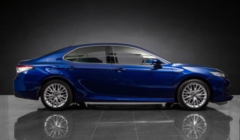 
Toyota Camry 2.5 Hybrid Premium full									