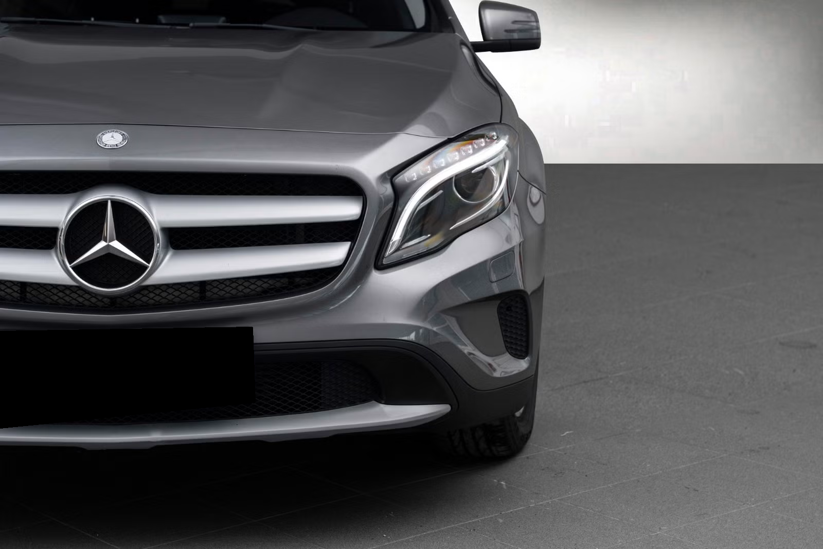 MERCEDES-BENZ GLA 180 122 CH AUTOMATIQUE