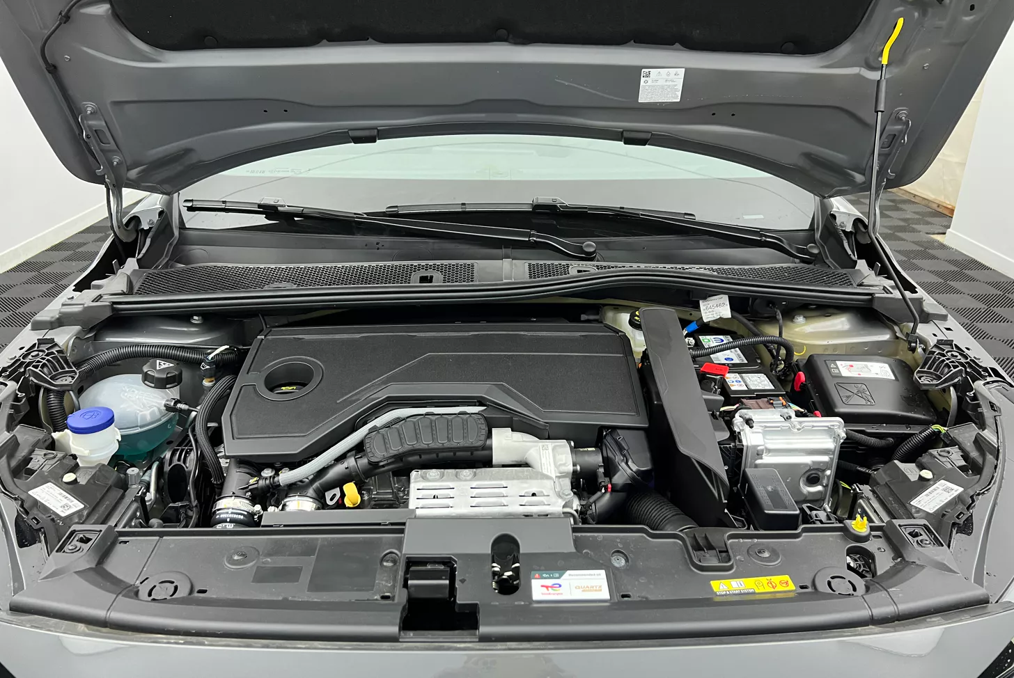 PEUGEOT 208 GT Hybrid 110 e-DCS6