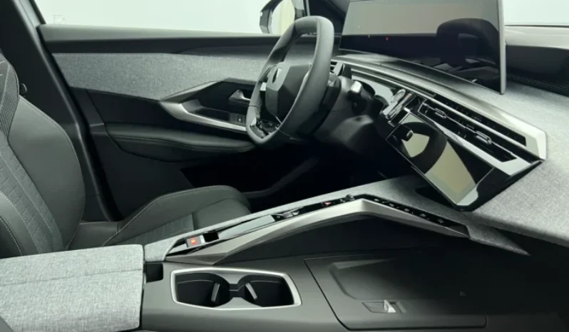 
PEUGEOT 3008 GT Hybrid 145 e-DCS6 full									