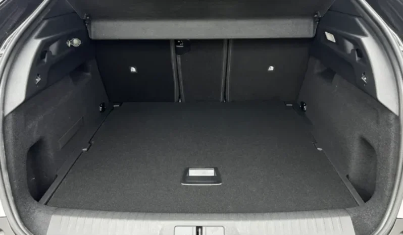 
PEUGEOT 3008 GT Hybrid 145 e-DCS6 full									
