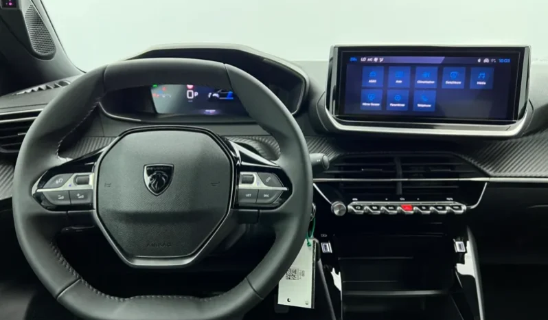 
PEUGEOT 2008 GT Hybrid 145 e-DCS6 full									