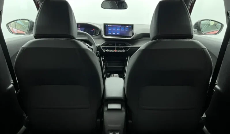 
PEUGEOT 2008 GT Hybrid 145 e-DCS6 full									