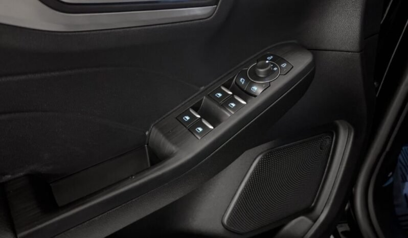 
Ford Kuga 2.5 Duratec PHEV Titanium full									