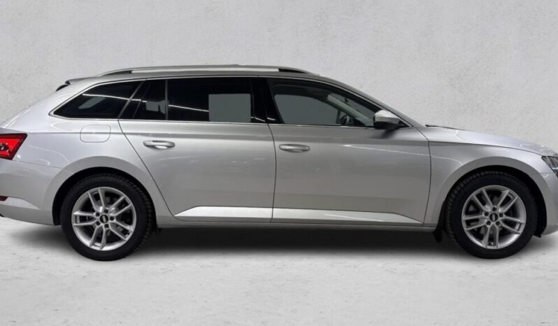 
Škoda Superb 2.0 TDI Style 4×4 full									