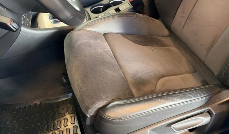 
Audi Q3 2.0 TDI quattro full									