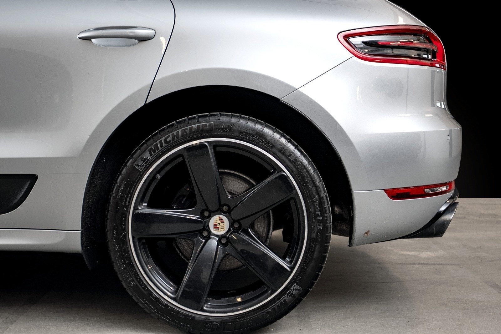 Porsche Macan 2.0 T 252 ch SportDesign