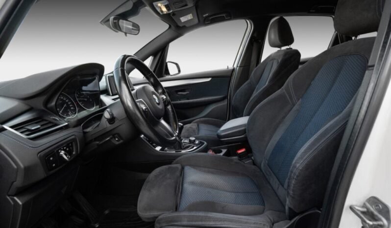
BMW 218i M Sport full									