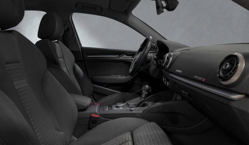 
Audi A3 e-tron full									