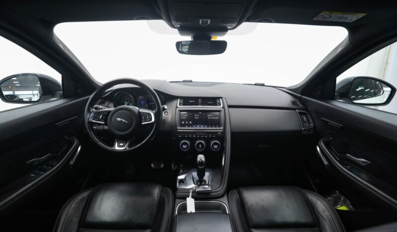 
Jaguar E-PACE 2.0D 150 ch AWD R-Dynamic full									