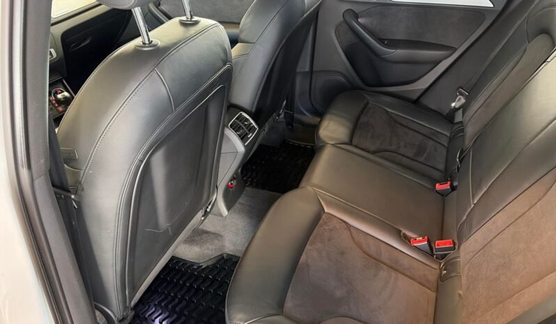 
Audi Q3 2.0 TDI quattro full									
