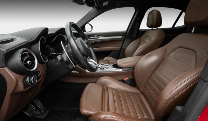 
Alfa Romeo Stelvio 2.2 Diesel Veloce full									