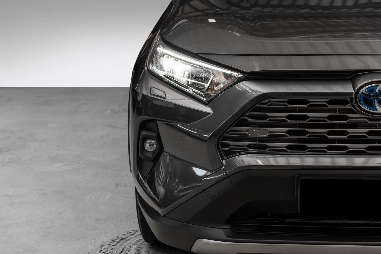 Toyota RAV4 Hybrid AWD-i