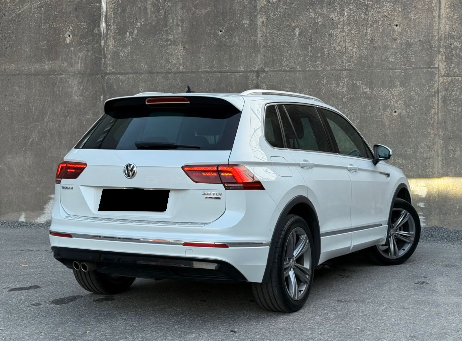 Volkswagen Tiguan 2.0 TDI 150 ch DSG7 R-Line (2ᵉ génération) – 2017