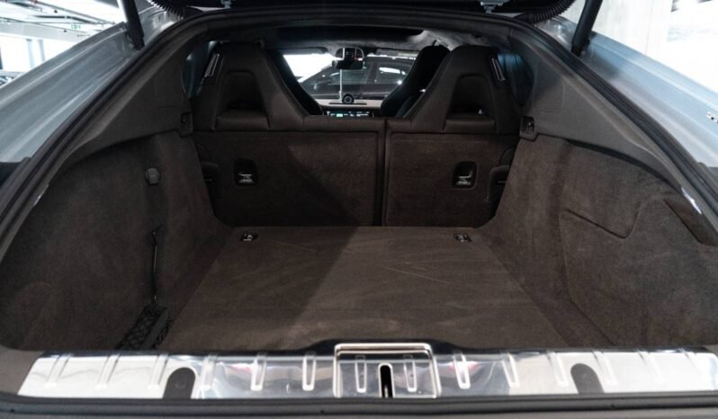 
Porsche Panamera Turbo S E-Hybrid full									