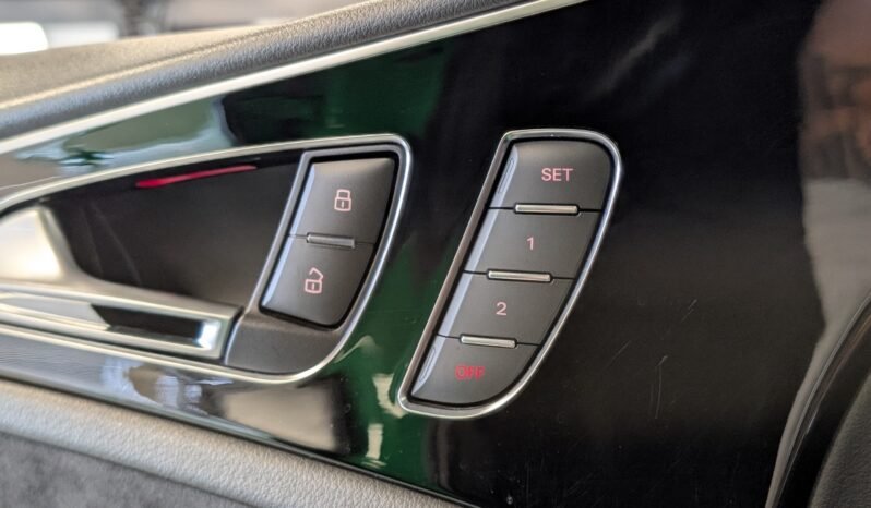 
Audi RS6 Avant Performance 4.0 TFSI V8 quattro full									