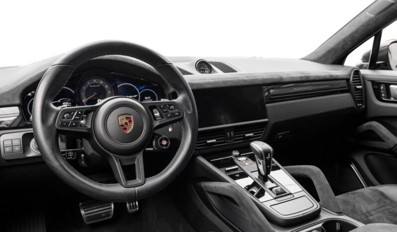 
Porsche Cayenne Coupé Turbo GT full									