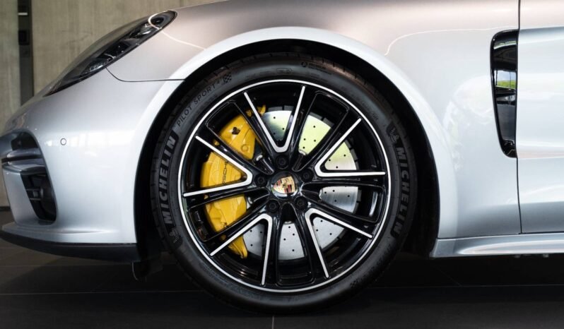 
Porsche Panamera Turbo S E-Hybrid full									