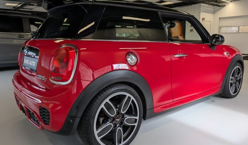 
MINI Cooper S 2.0 Turbo full									