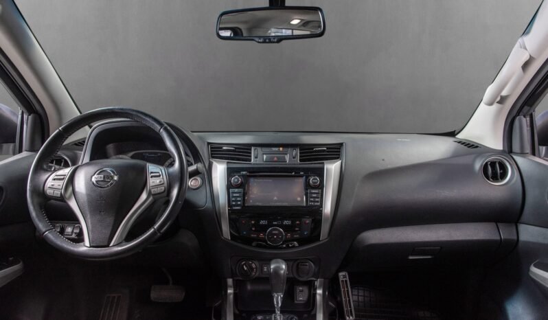 
Nissan Navara 2.3 dCi 190 ch Double Cab full									