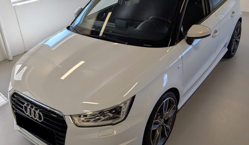 
Audi A1 S line 1.0 TFSI 95 ch full									