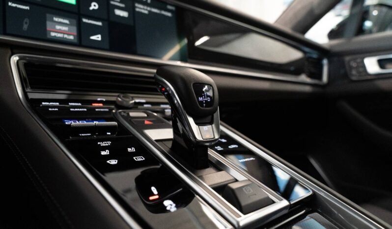 
Porsche Panamera Turbo S E-Hybrid full									
