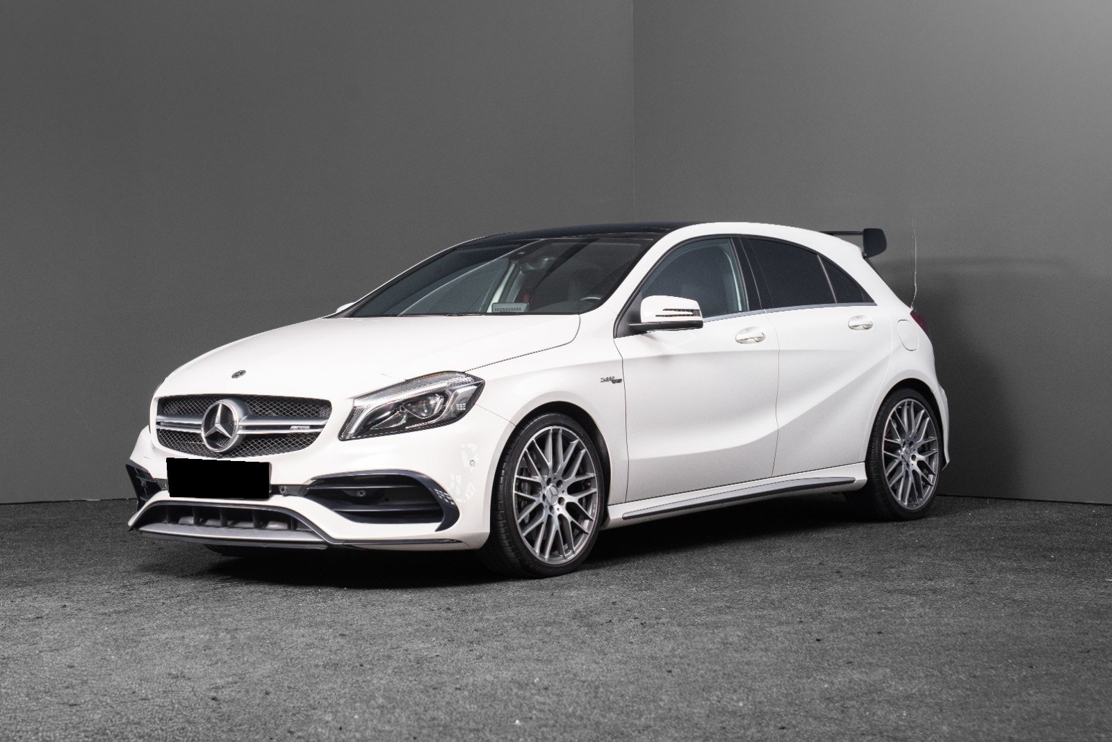Mercedes-Benz A45 4MATIC AMG – 381 CH