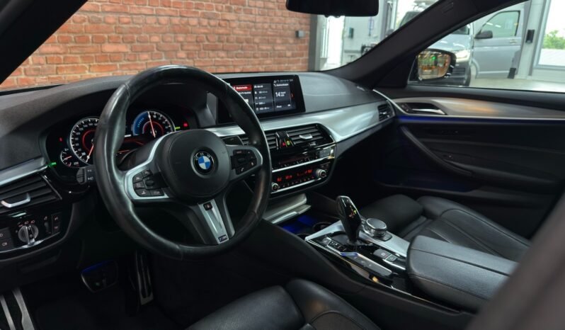 
BMW Série 5 530e M Sport full									