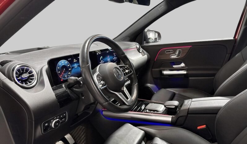 
Mercedes-Benz GLA 200 d 4MATIC PremiumPlus full									