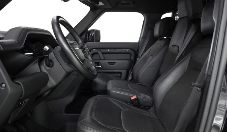 
Land Rover Defender 110 X-Dynamic HSE D300 full									