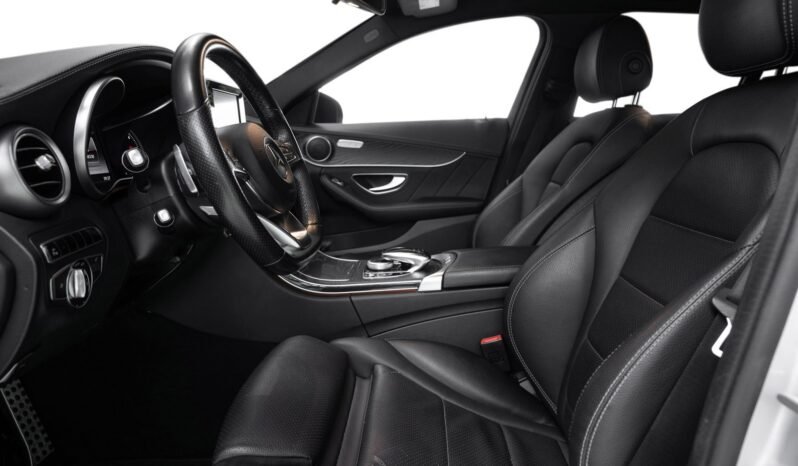 
Mercedes-Benz C 220 d 4MATIC AMG Line full									
