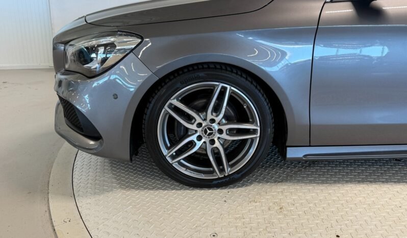 
Mercedes-Benz CLA 180 AMG full									