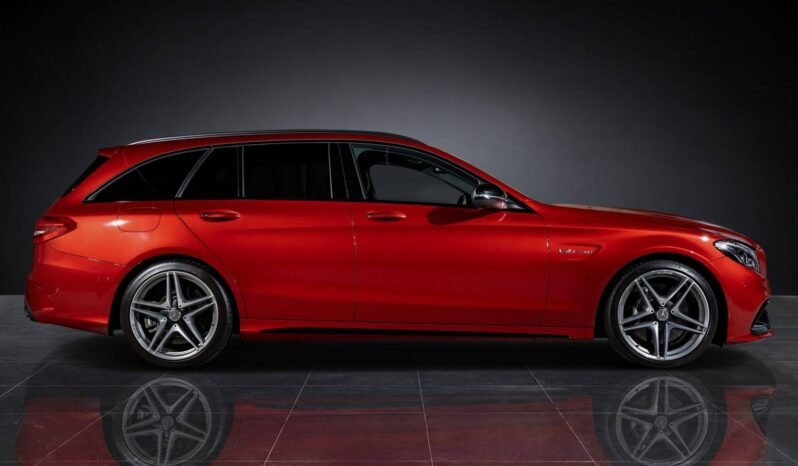 
Mercedes-Benz C63 AMG full									