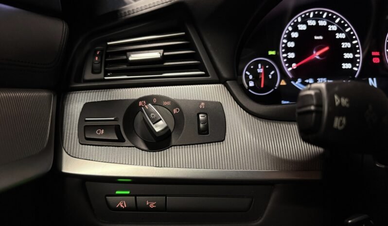 
BMW M5 4.4 V8 575 CH full									