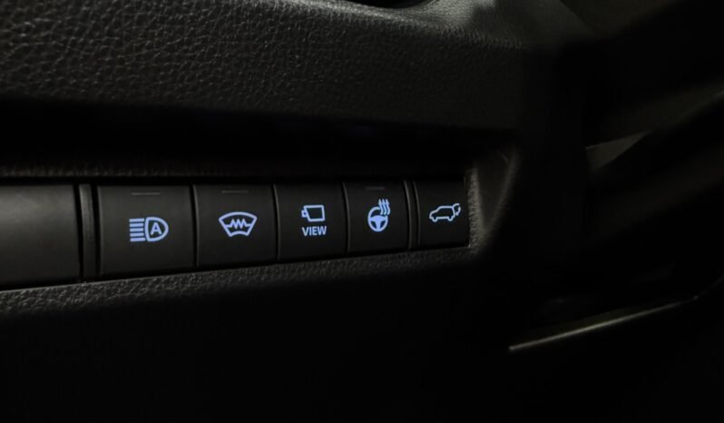 
Toyota RAV4 Executive Hybrid full									