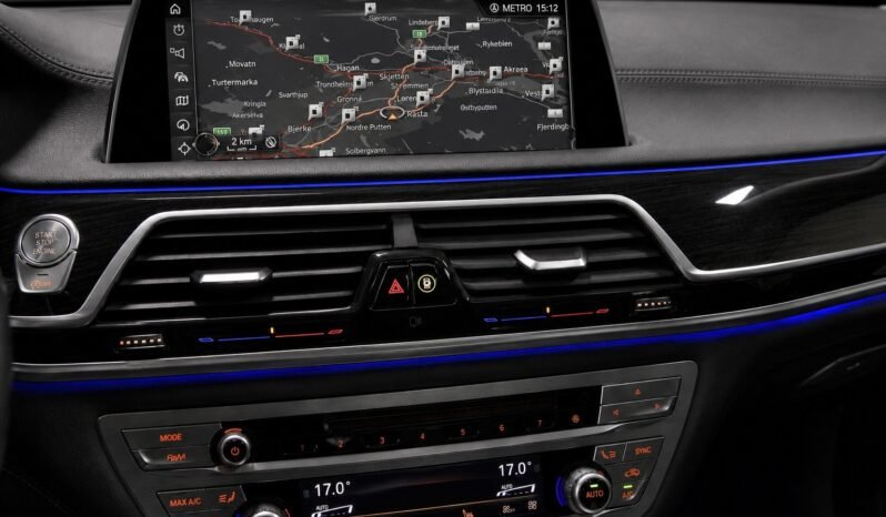 
BMW Série 7 730d xDrive M-Sport – 265 CH full									