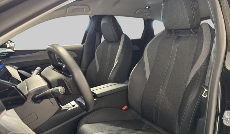 
Peugeot 308 SW Allure Plug-In Hybrid 180 ch full									