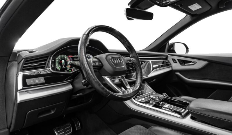 
Audi Q8 60 TFSI e quattro S line full									