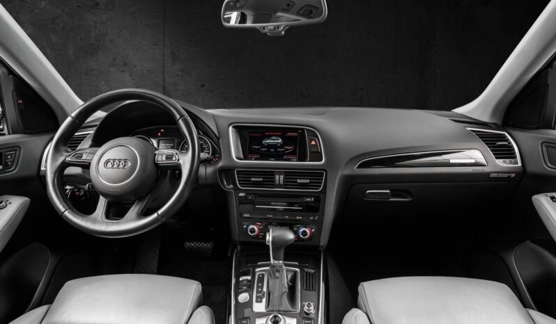 
Audi Q5 3.0 V6 TDI 258 ch Quattro S line full									