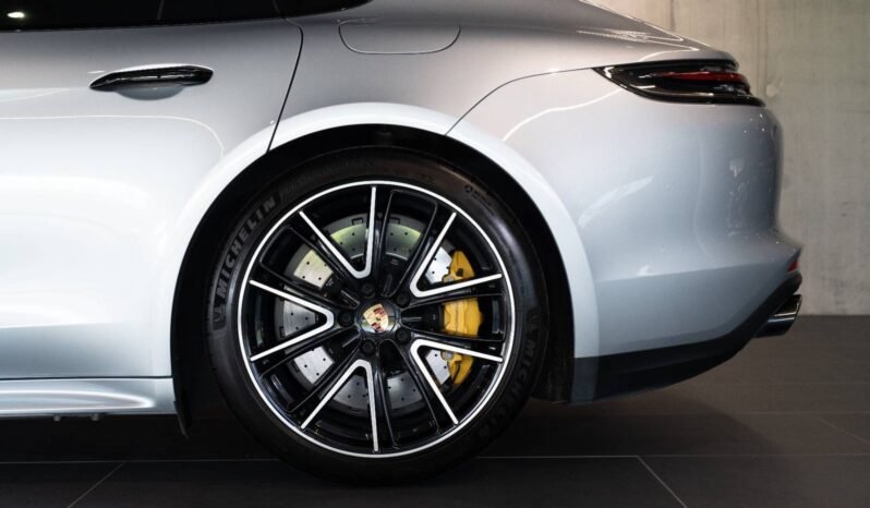 
Porsche Panamera Turbo S E-Hybrid full									
