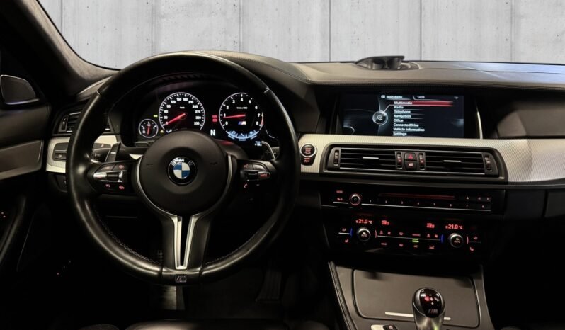 
BMW M5 4.4 V8 575 CH full									