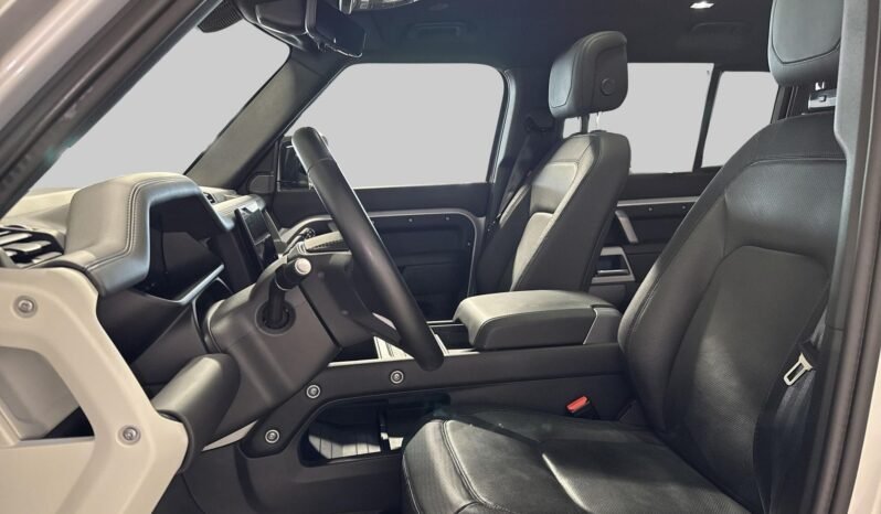 
Land Rover Defender 110 P400e full									