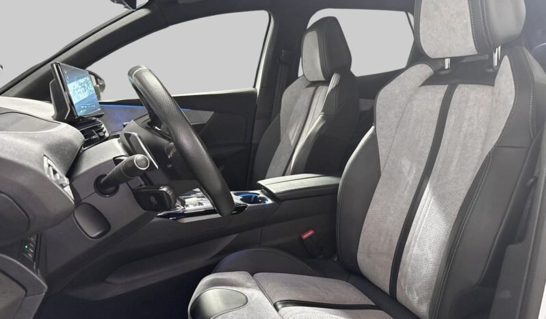 
Peugeot 3008 GT Hybrid4 300 CH full									