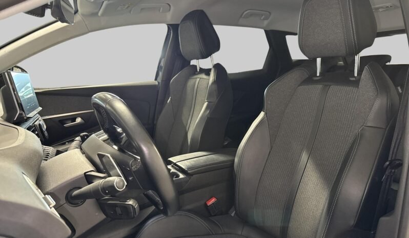 
Peugeot 3008 Allure Hybrid4 – 300 CH full									