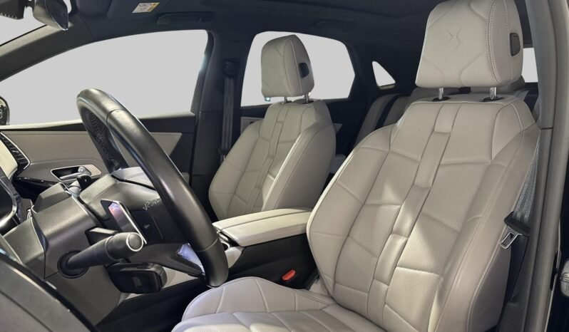 
DS 7 Crossback E-TENSE 4×4 – 300 CH full									