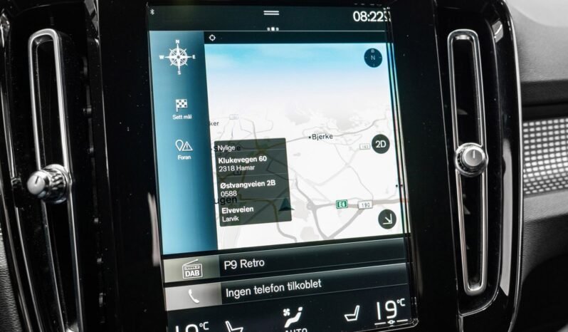 
Volvo XC40 T5 Recharge R-Design full									