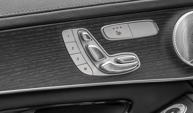 
Mercedes-Benz GLC 300 e 4MATIC AMG full									