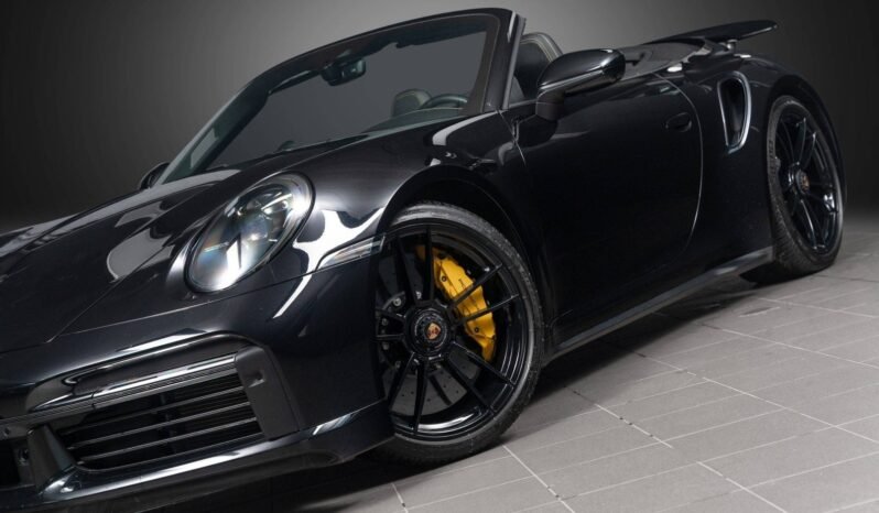 
Porsche 911 Turbo S (992) full									