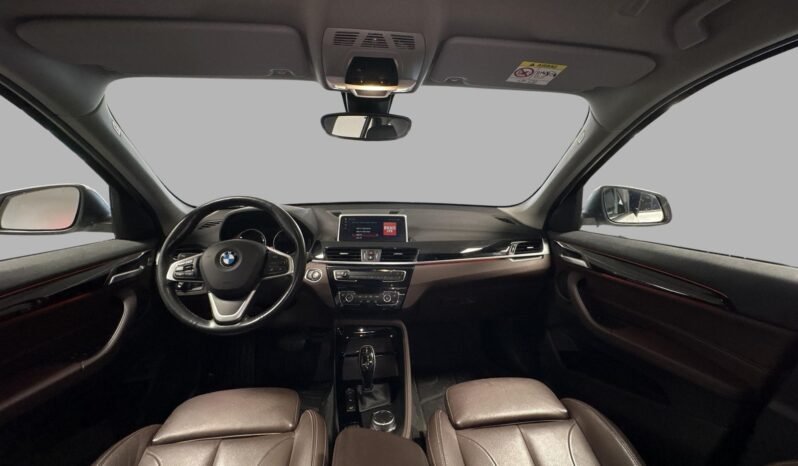 
BMW X1 xDrive20d Sport Line full									